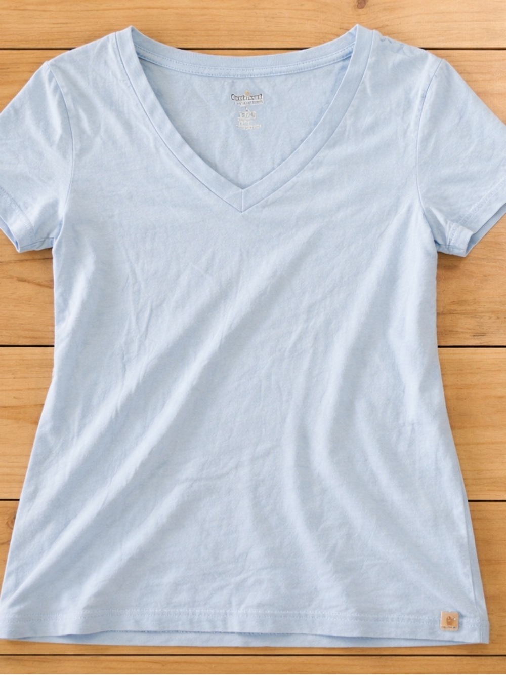 Carhartt Women’s Light Blue V-Neck Tee Size S – Casual Basic